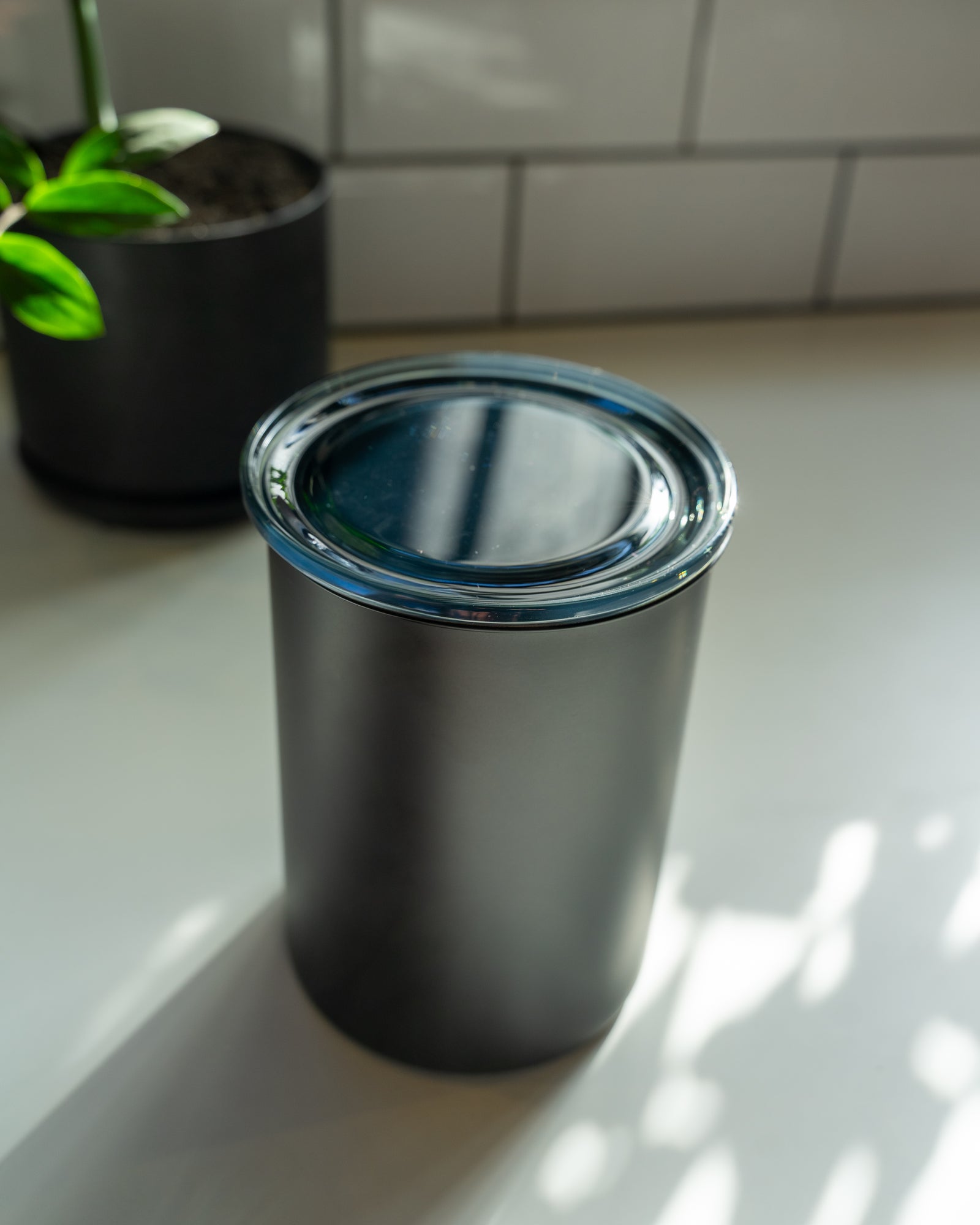 Airscape® Coffee Canister – Classic (Medium, Matte Black)